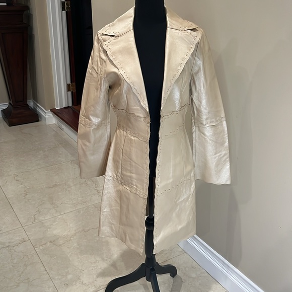 Bebe leather jacket😍 - Picture 9 of 10